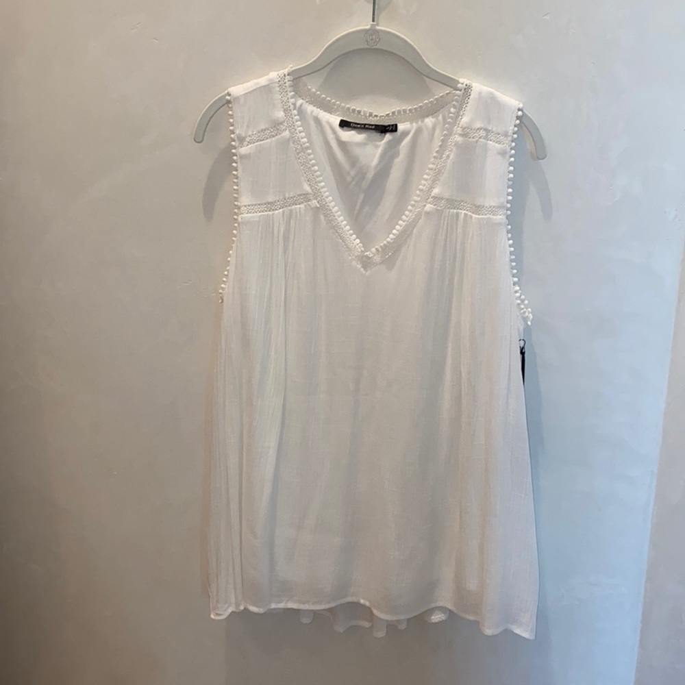 Doe & Rae Sleeveless V-Neck, Breezy, Swingy Tank Fully Lined